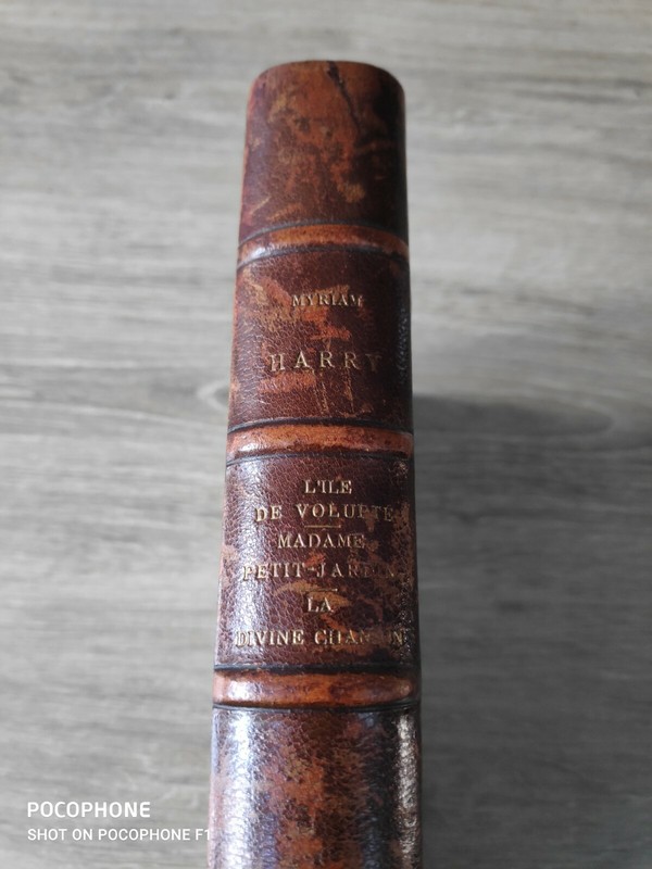 Myriam Harry - Ile De VoluptÃ© / Mme Petit-Jardin / Divine Chanson - Relie / Be