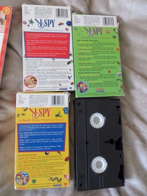 5 I SPY books early reader +4 VHS video tapes Runaway robot, Mumble Mystery game