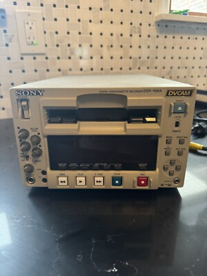 Sony DSR-1500A - Video Recorder DVCam/MiniDV Built-in LCD / Digital Player