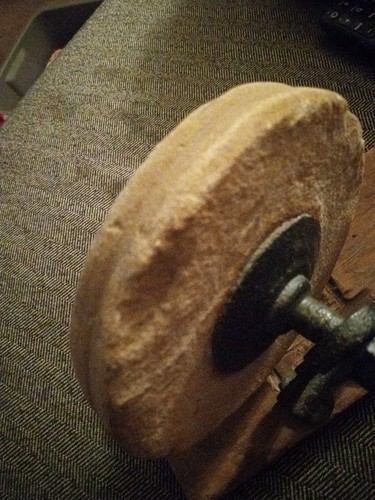 VTG ANTIQUE WET STONE TABLETOP HAND CRANK GRINDER SHARPENER CAST IRON HB&M