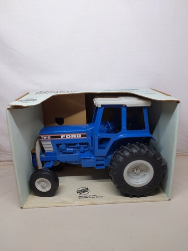 【アメリカン雑貨】ERTL FORD 1/12 Ertl Farm Toy Ford TW5 Tractor With Box | eBay