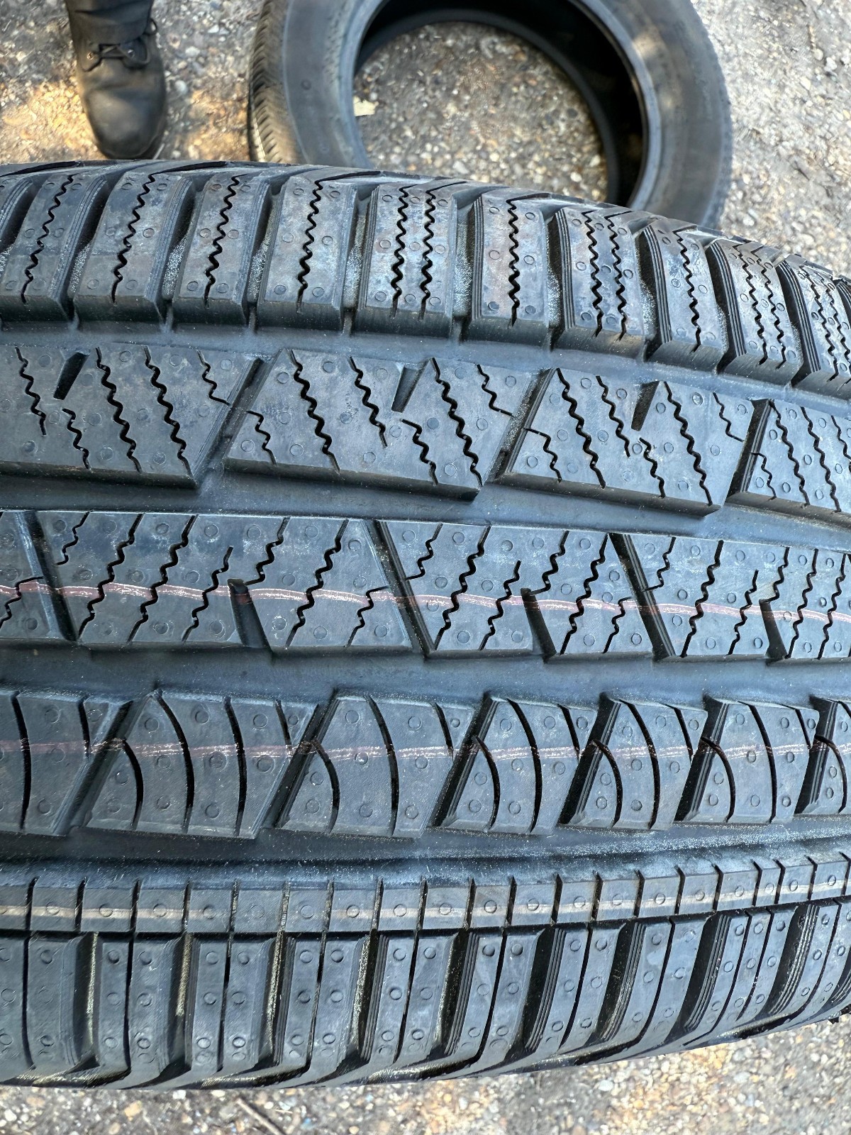 New 225 60 17 Continental, Cross Contact, M+S, 99H, x1 Tyre (F1_tyres) YD164
