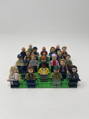 Lego Jurassic World 22 Minifigures Lot