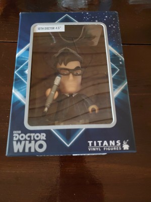 Doctor Who 10th Doc 4.5'' Dark Suit Titans Vinyl Figure Nerd Block Exclusive NEW
