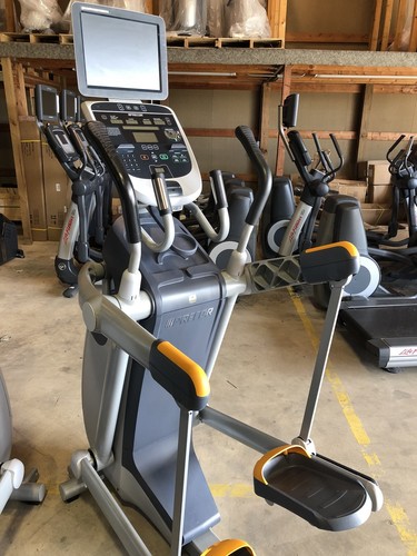 Precor 835 AMT Close Stride w/TV