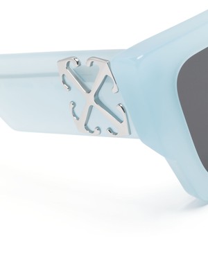 Pre-owned Off-white Oeri128s24pla0014007 Catalina Light Sunglasses In Ivory