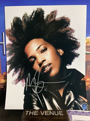Macy Gray (R&B Soul Singer) Signed Autographed 8x10 photo - AUTO w/COA