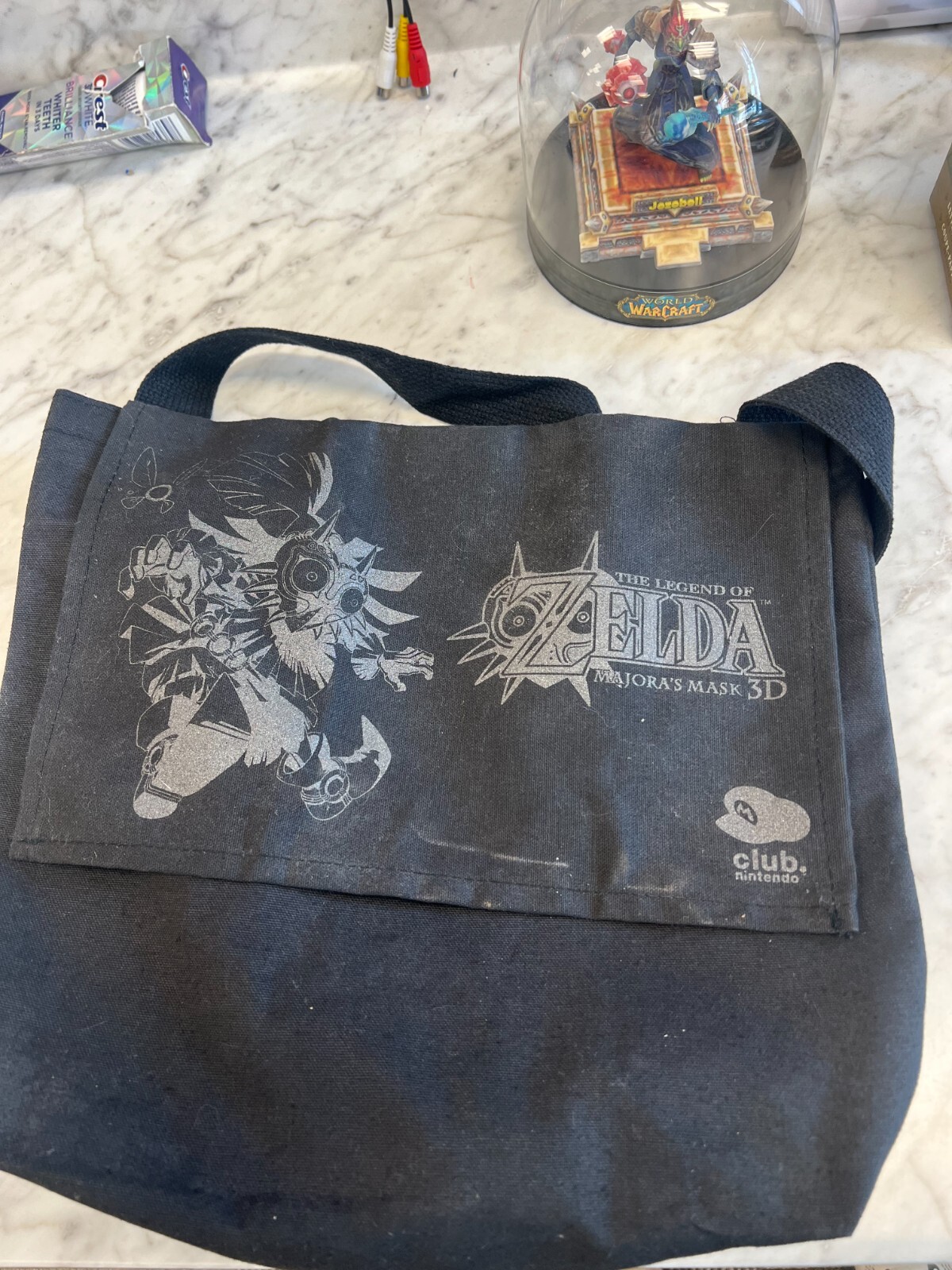 NO MAD NUMSKULL × AMOA MESSENGER BAG NO MAD NUMSKULL × AMOA MESSENGER BAG