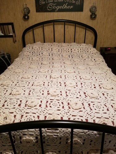 Queen Sized Crochet Rose Vanilla Coverlet