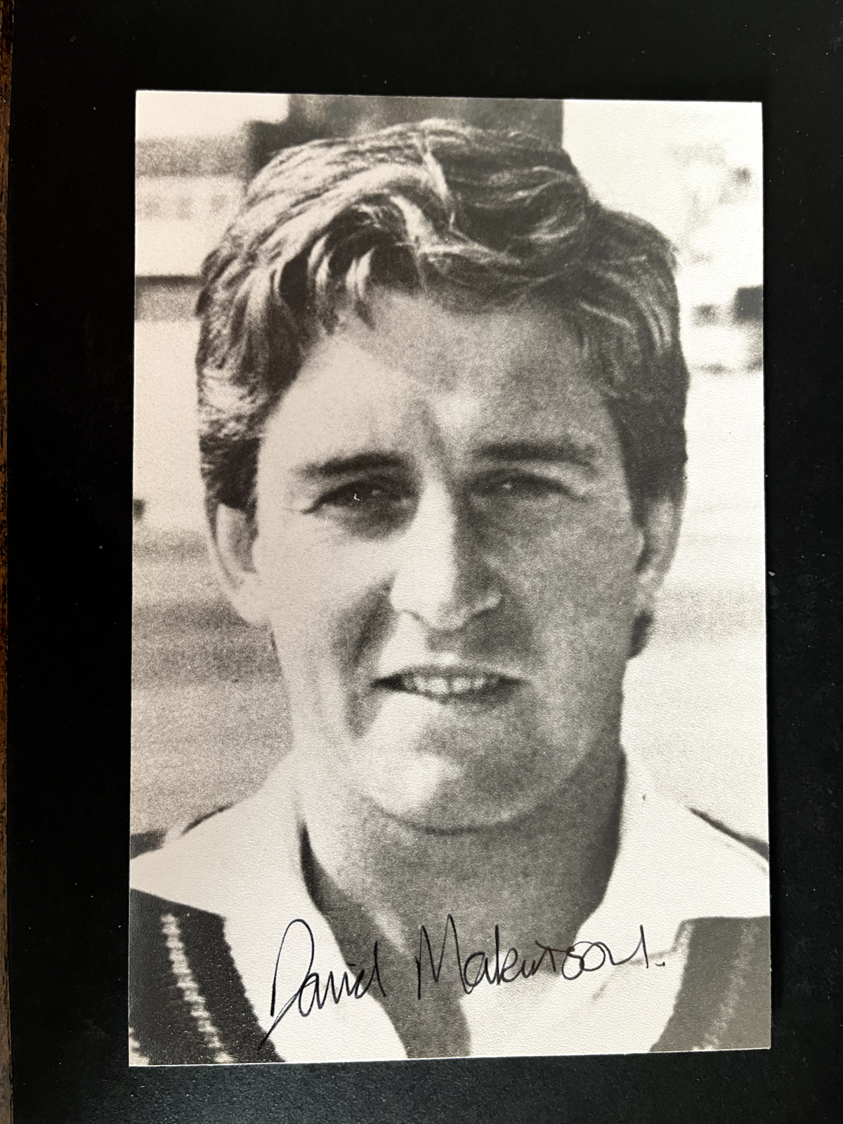 DAVID MAKINSON - FORMER LANCASHIRE CRICKETER - EXCELLENT SIGNED PHOTOGRAPH