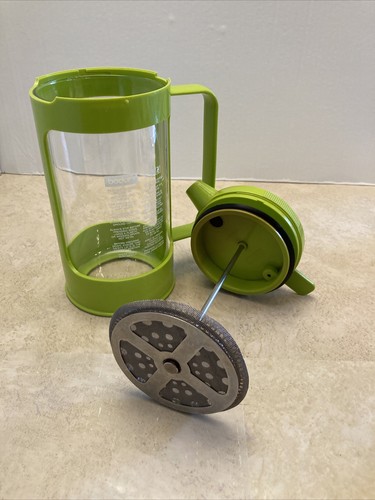 Bodum Green French Press Coffee Maker- 6 cup capacity With an Open/Close Spout