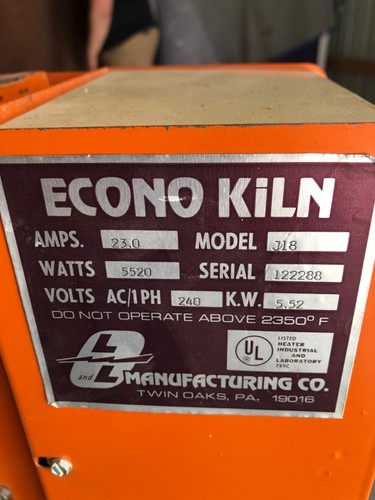 SITTER ECONO KILN MODEL J18  COMMERCIAL ELECTRIC POTTERY KILN