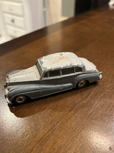 激レア　1/64 Rolls Royce Wraith　シリアルナンバー入り 激レア 1/64 Rolls Royce Wraith シリアルナンバー入り - メルカリ