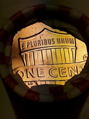 2019 - D lincoln penny roll.... heads / tails roll.... ready to ship.....