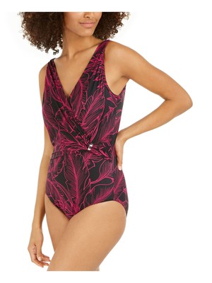 

Женский черный цельный купальник DKNY с драпировкой и запахом на животе