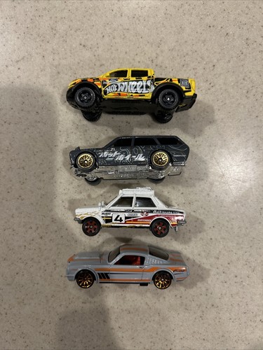 Hot Wheels ‘65 Mustang Fastback ‘70 Datsun 510 ‘71 Wagon ‘19 Ford Ranger Raptor