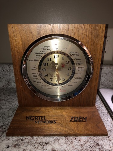 Lord King Quartz World Clock W/ Moving Jet Second Hand In Wood Mantle Case
