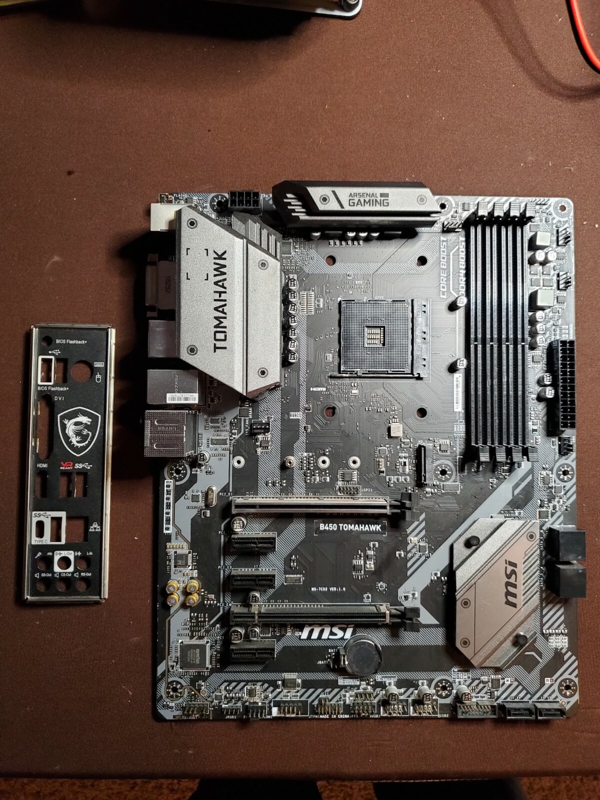 Купить Материнская плата MSI B450 Tomahawk AMD Socket B450 AM4 ATX m.2 ...