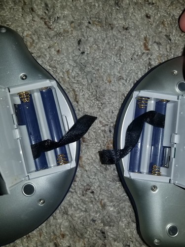 Free ship Victor Reader VIBE & WAVE MP3-CD Player LOT OF 2