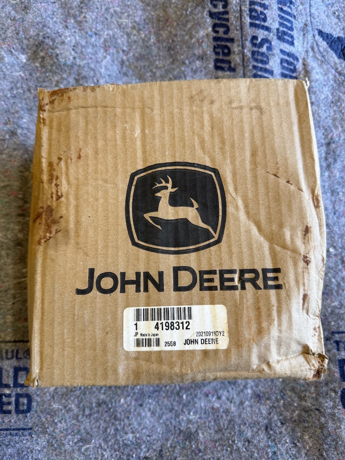 ​New NOS Genuine OEM John Deere Bucket Link Bushing 4198312