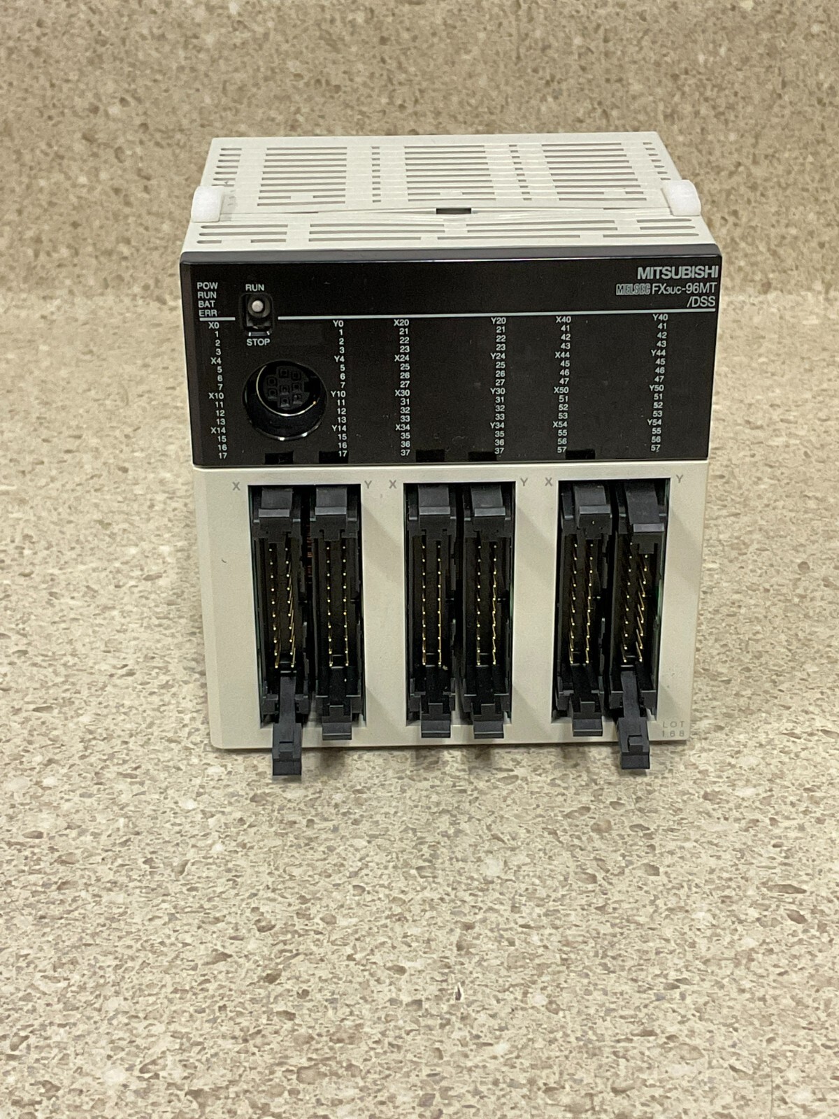 アンプ MITSUBISHI ELECTRIC FX3UC-96MT FX3UC-96MT/D FX3UCシリーズ 基本ユニット 1台 三菱電機 【通販