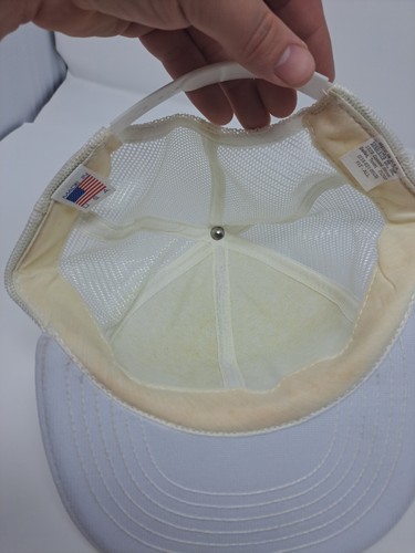 VINTAGE - LONE STAR GAS - SNAPBACK WHITE MESH TRUCKER HAT - MADE IN USA