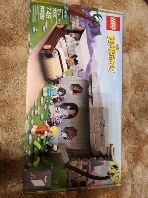 Lego 21316 The Flintstones Bedrock Home Set.New. 