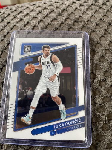 LUKA DONCIC 2021-22 Donruss Optic Base #101 Dallas Mavericks