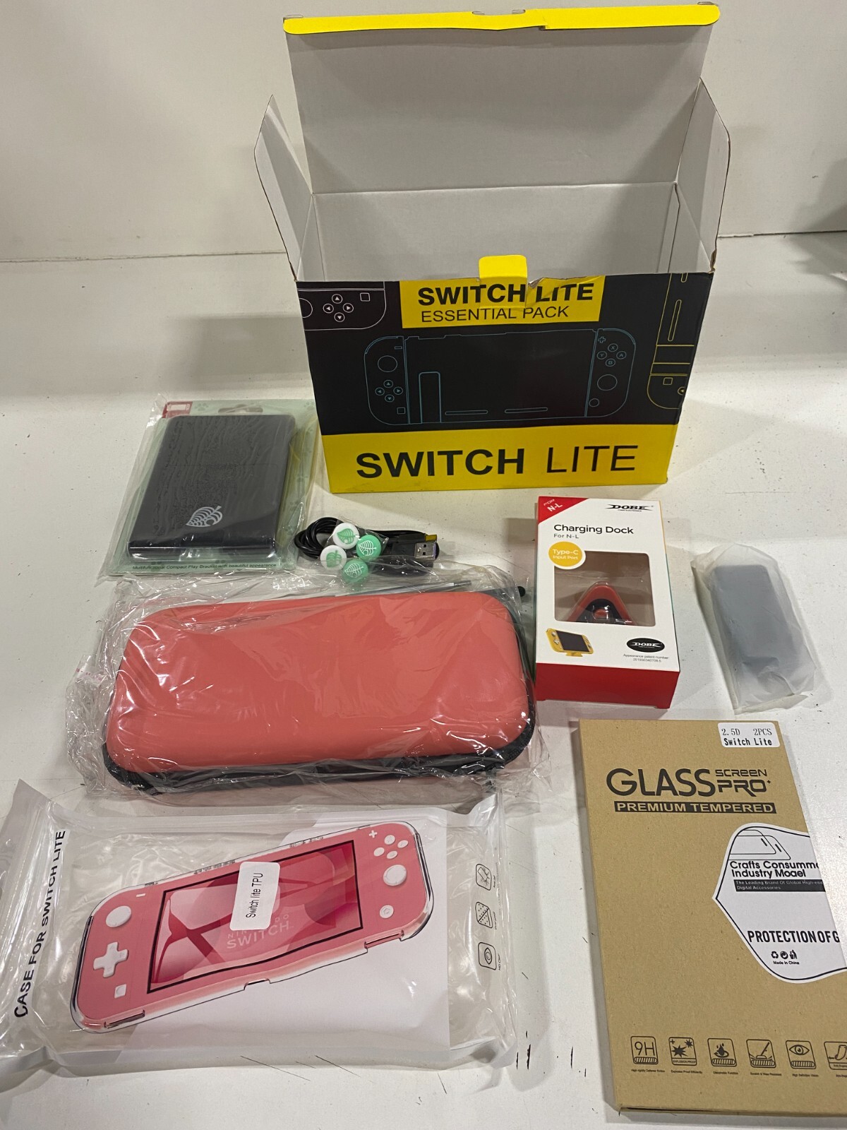 Nintendo Switch - Nintendo Switch SWITCH LITE コーラル　ケース付き Amazon.com: Switch Lite Protective Case for Nintendo Daily