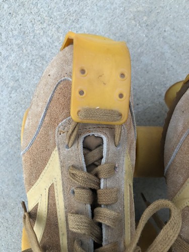 Vintage Suede Sneaker Shoe Style Disco Cheval Roller Skates Youth Size 2