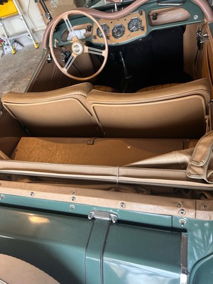 image 4 of interior