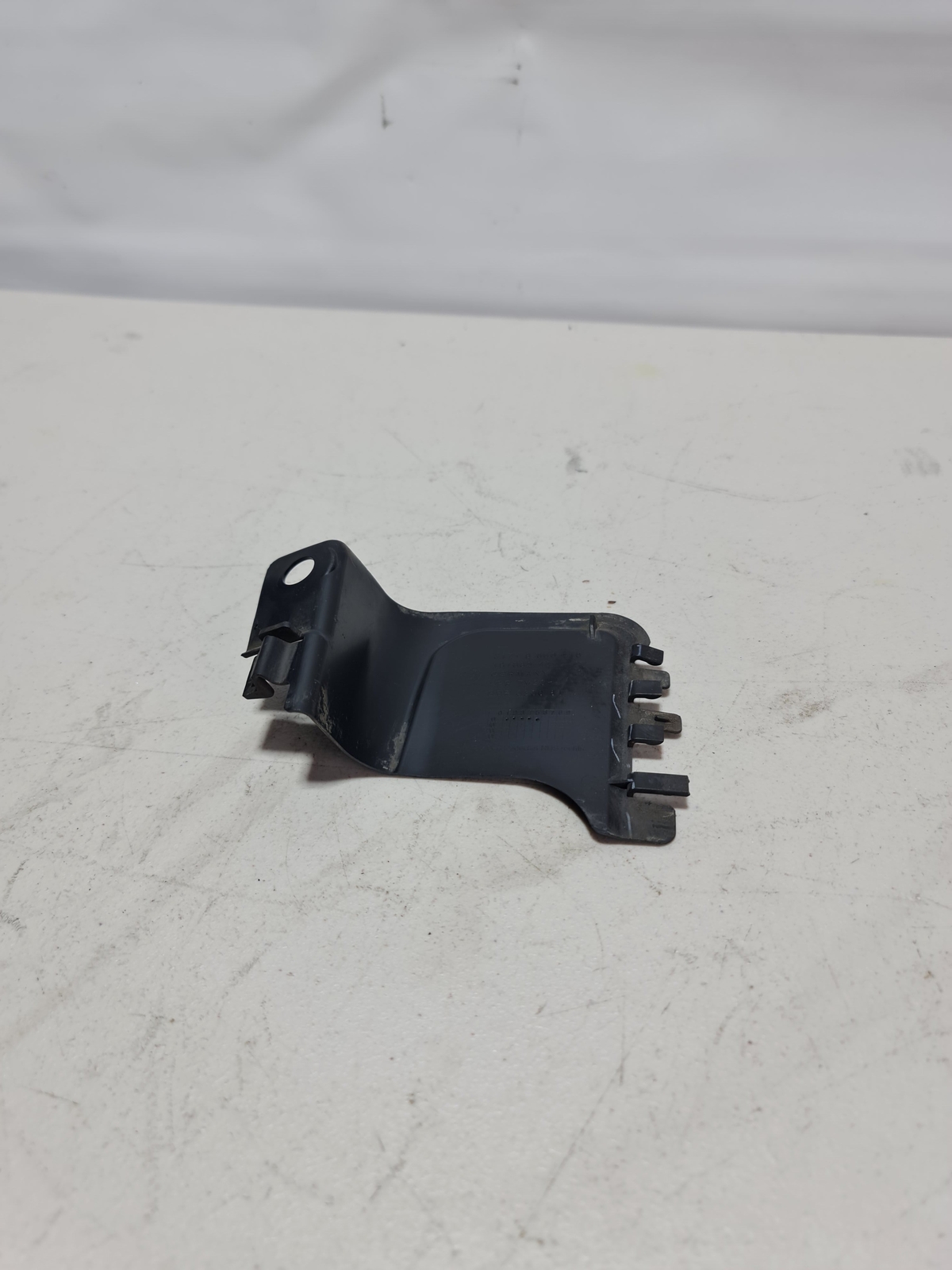 0 Bmw 2015-2020 51-71-8-060-410 51718060410 Cover Right 191832 10 image 2