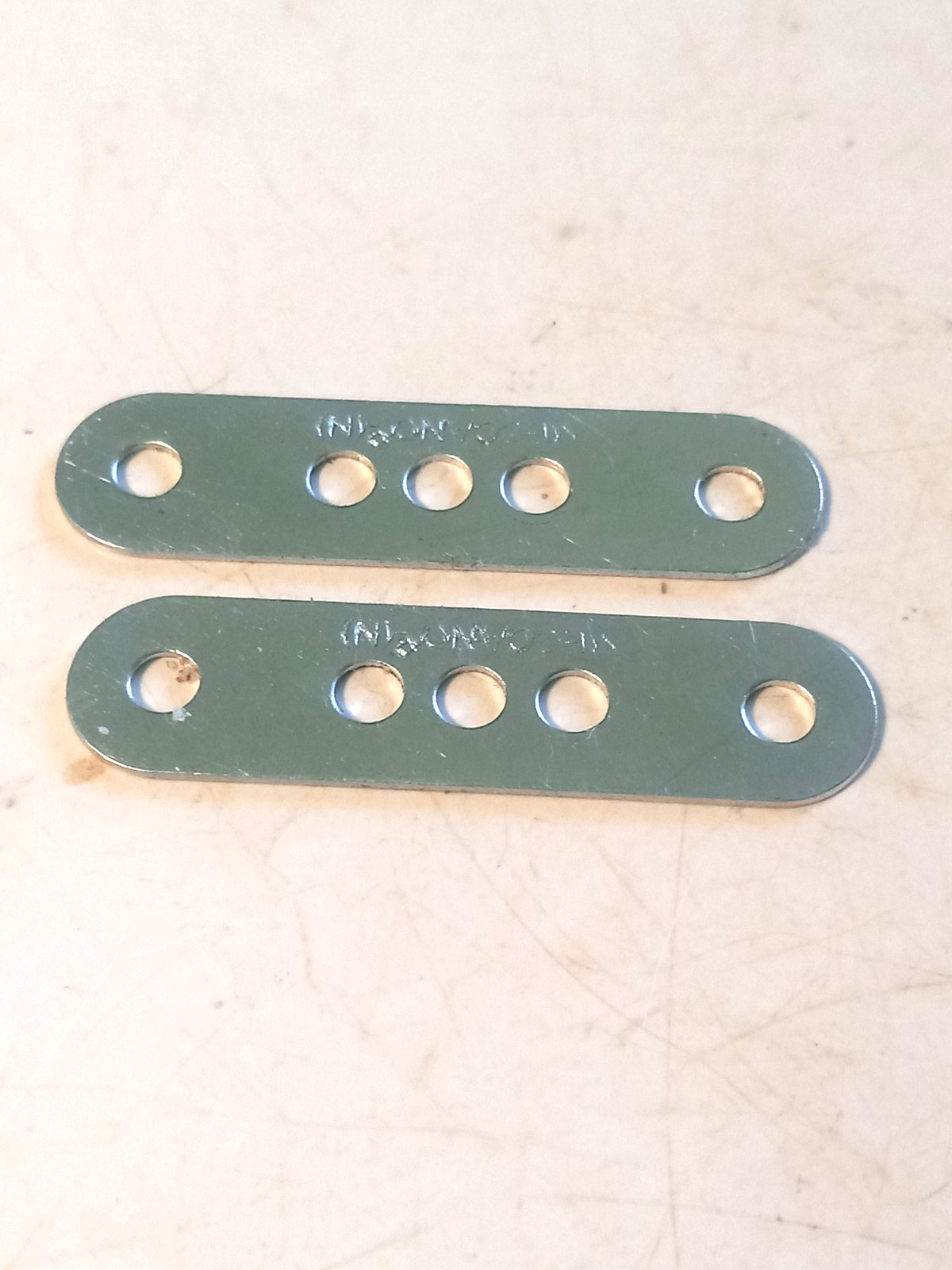 Meccano Erector : Part 6 (B135): 5 Hole Steel Strips (1-3-1 Lot of