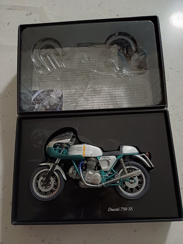 1/12  Minichamps Ducati 750ss.  Rare!