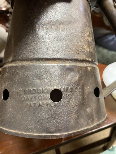 Vintage  Brookins Quart Service Filling Station Oil Can