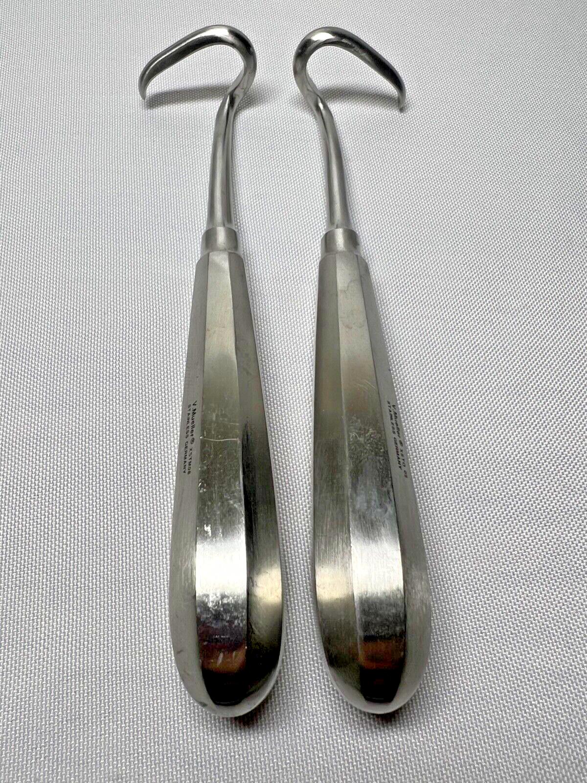 Set Of 2 V. Mueller CH30 Right Sided & CH31 Left Sided Rasps