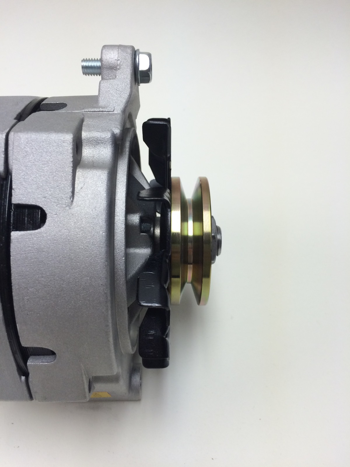 7590 Jeep Cj Wrangler Yj High Output Alternator 135 Amp W/single V