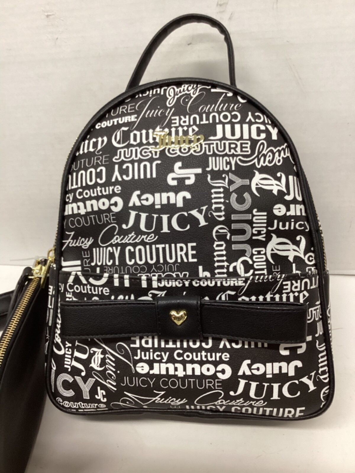 新品＊正規品 Juicy Couture ミニリュック ベロア スエード 黒 Juicy couture mini backpack black Look stylish | Depop