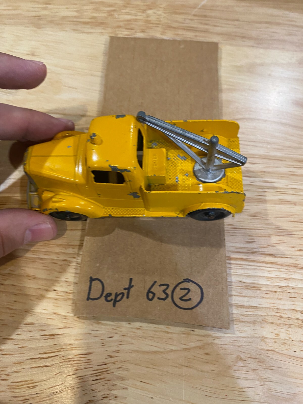 TOOTSIE TOY MACK WRECKER TOW TRUCK DIE CAST METAL TOY