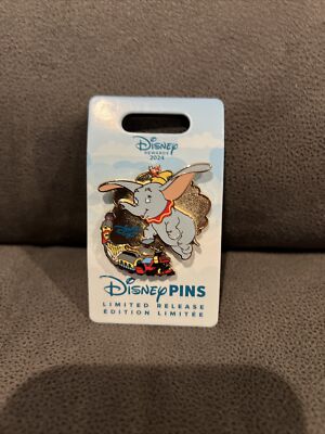 Dumbo Pin   Disney  Visa  Cardmember Exclusive 2024   Limited Release