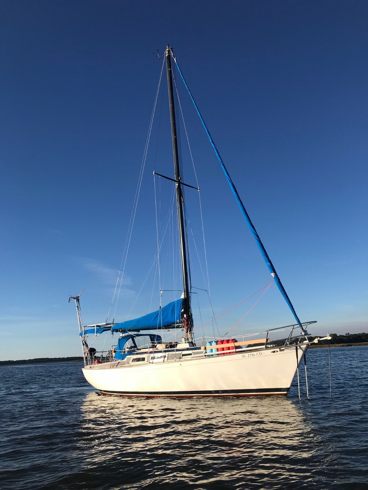 1977 Pearson 323 Hull #18