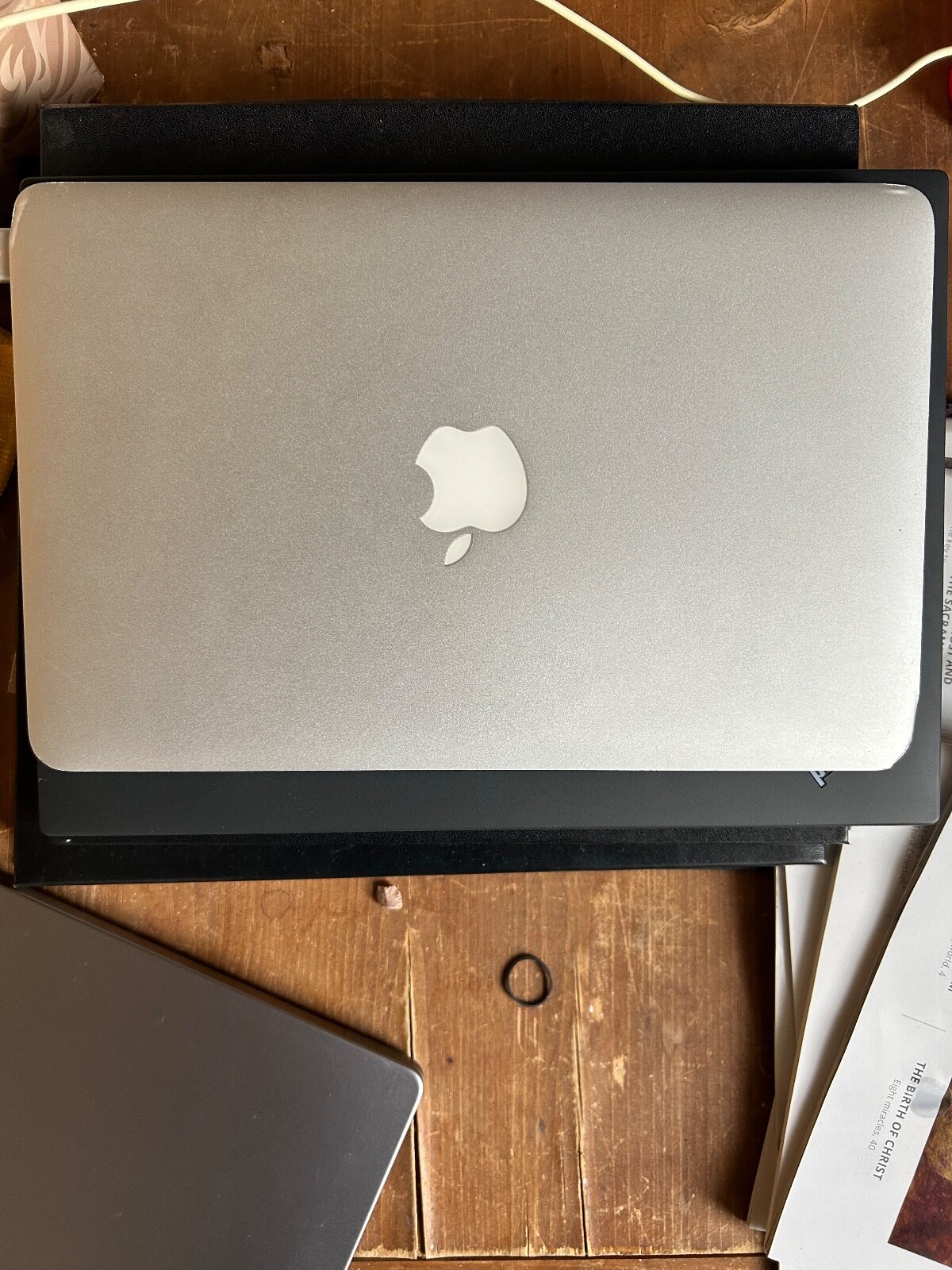 Apple MacBook Air A1465 11.6 Apple MacBook Air A1465 11.6