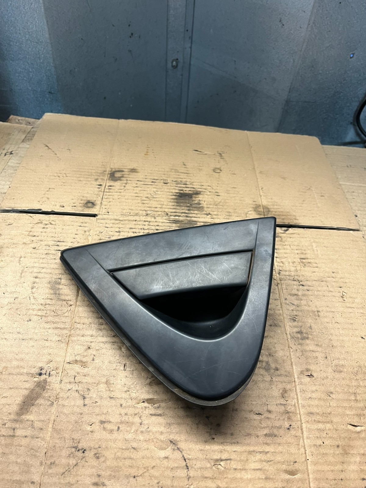 Honda Civic Mk8 2009 Hatchback - OS Rear Door Exterior Handle 72640SMGE020M1