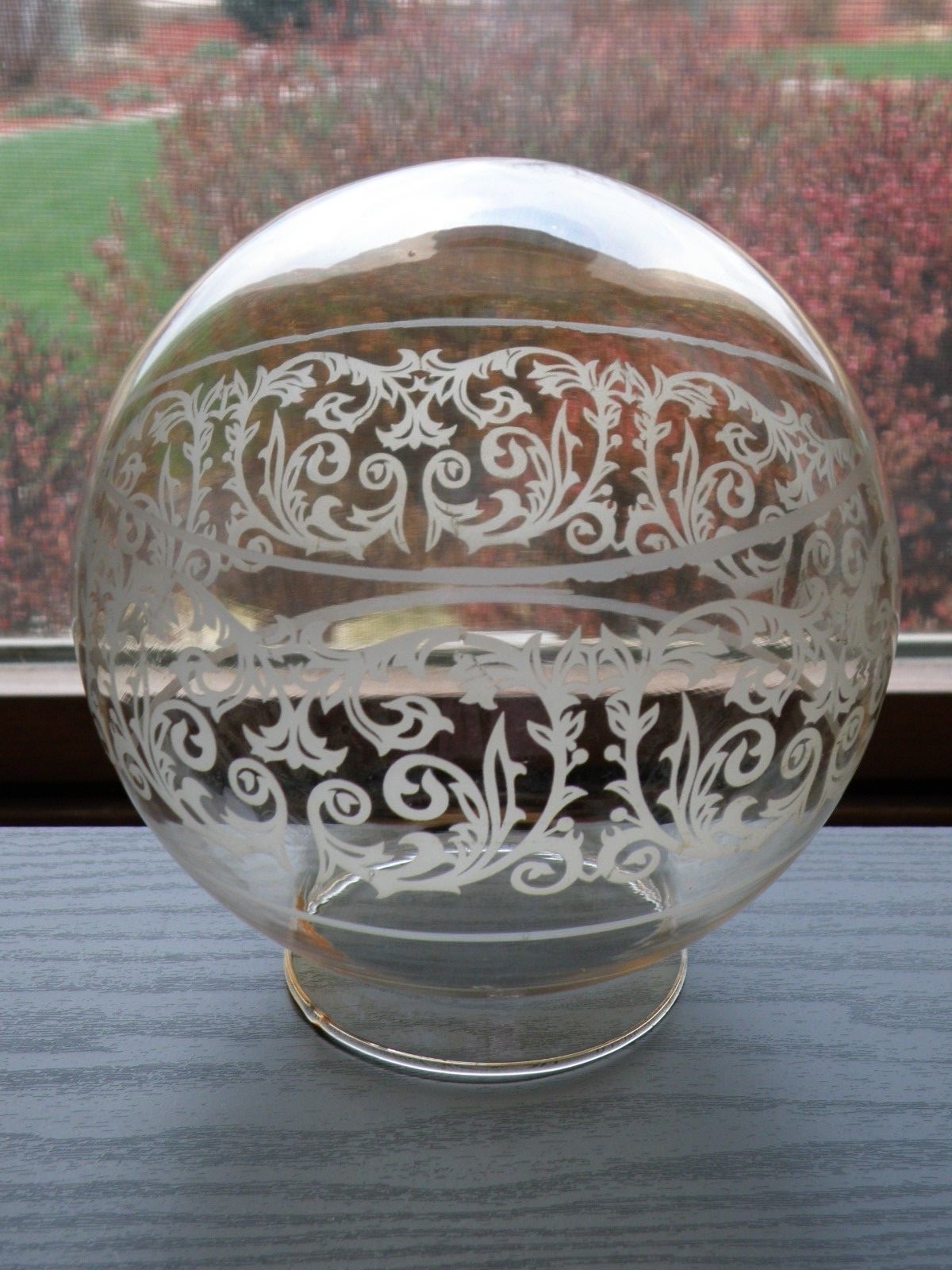 Amber Lustre Scroll Design 6
