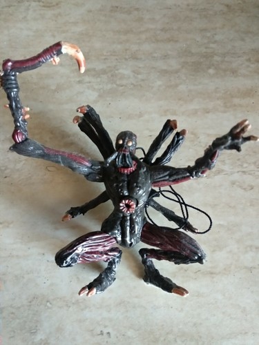 ゲームキャラクター RESIDENT EVIL HUNTER CHIMERA Hunter Chimera Resident Evil action figures