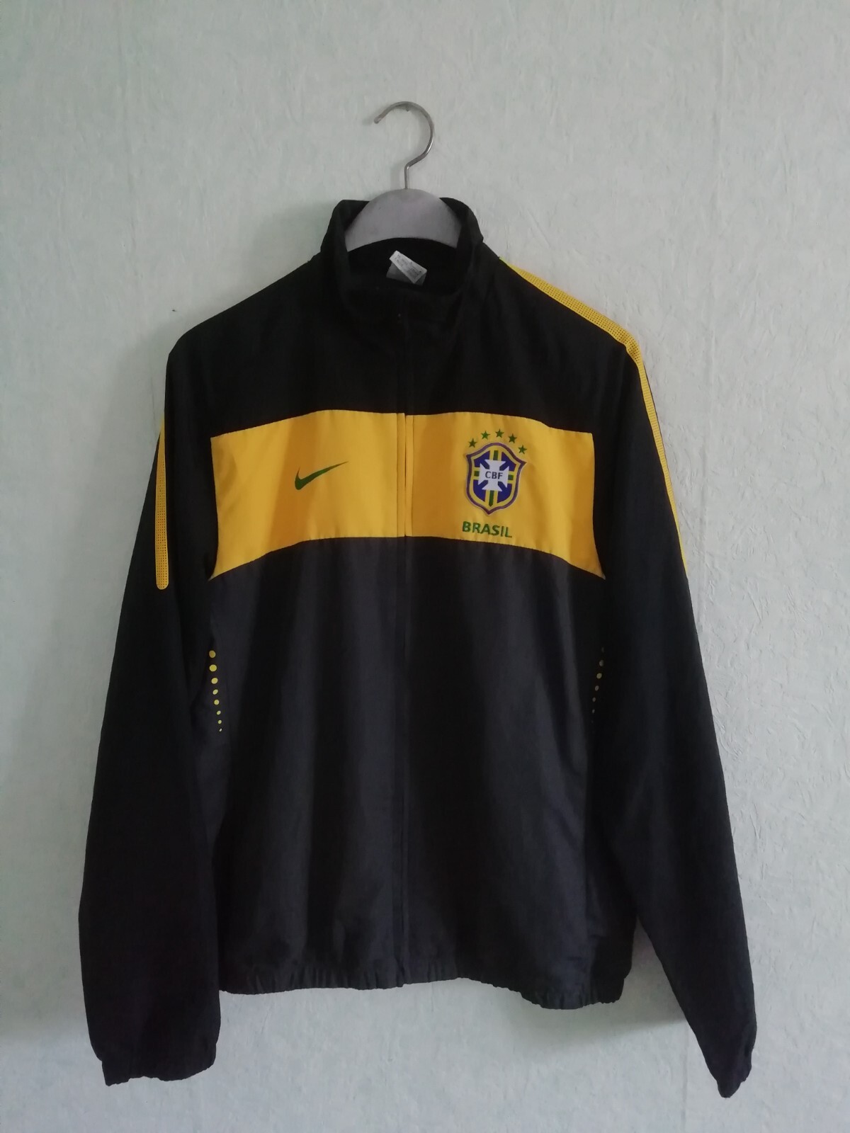 Nike トラックジャケット　ブラジル代表　2010年 Vintage Nike 2010 Brazil Track Top Jacket Football National