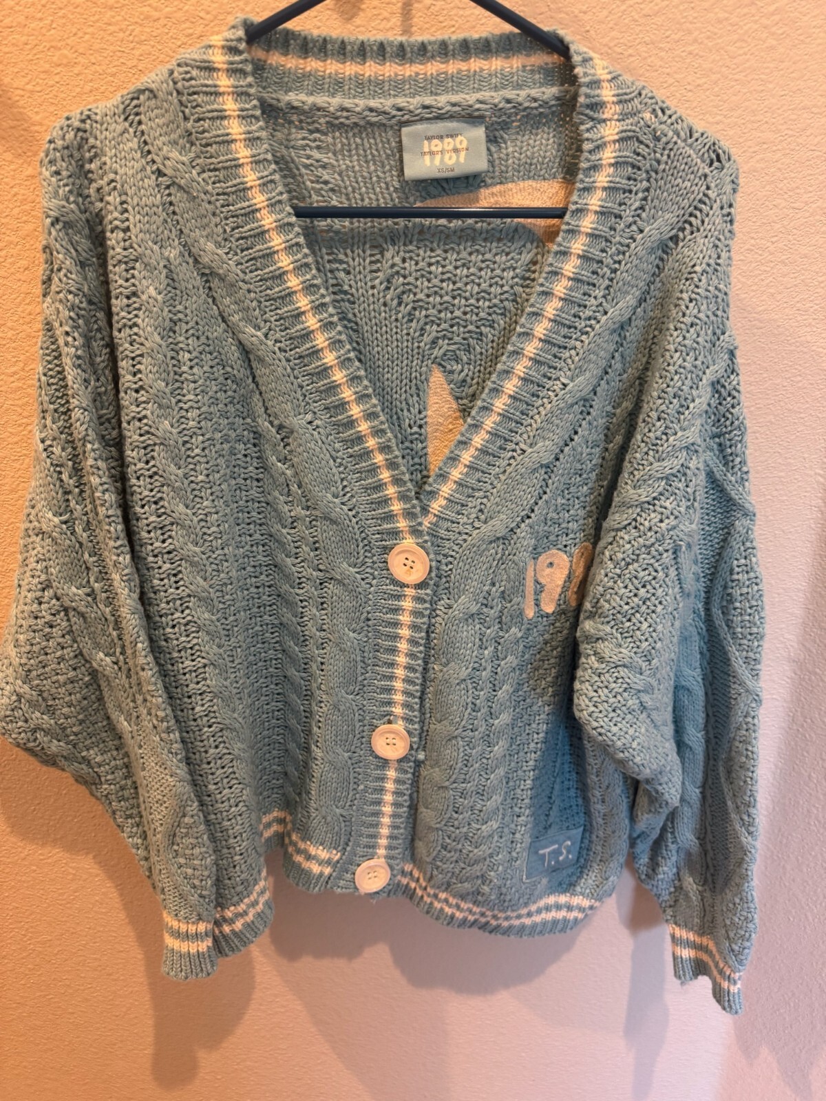 トップス JentLouis short cardigan トップス Jent Louis Short Cardigan トップス Jent Louis Short