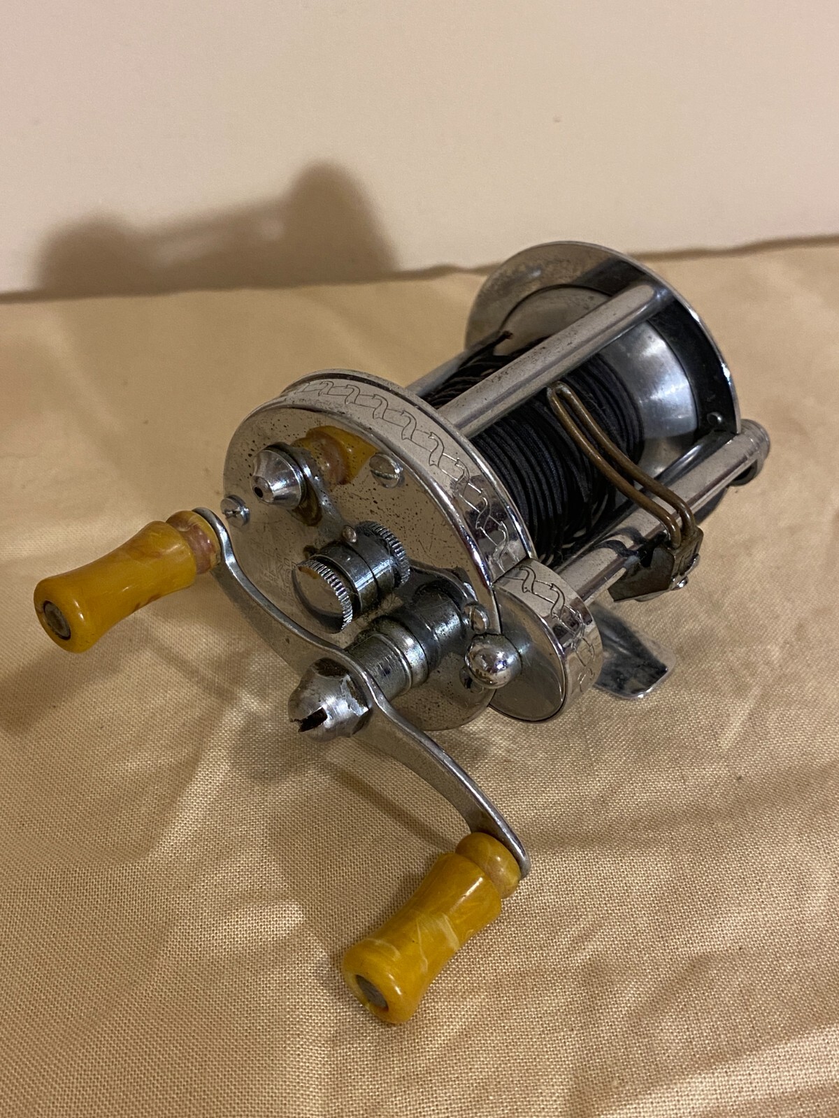 フルーガーSKILKAST NO1953 Vintage Pflueger Skilkast No 1953 Baitcasting Level Wind