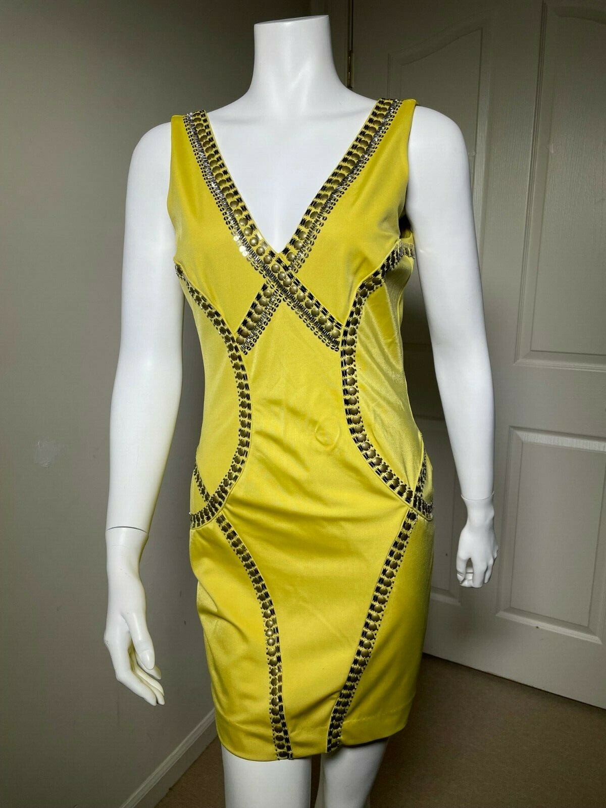 bebe yellow bodycon dress V Neck Cocktail Dance Party Sleeveless Brass Accents or chic BEBE has Santorini Vacation Dress Azazie Leonia Dark Navy Pattern:Red & Blue Shapes