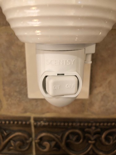 SCENTSY 